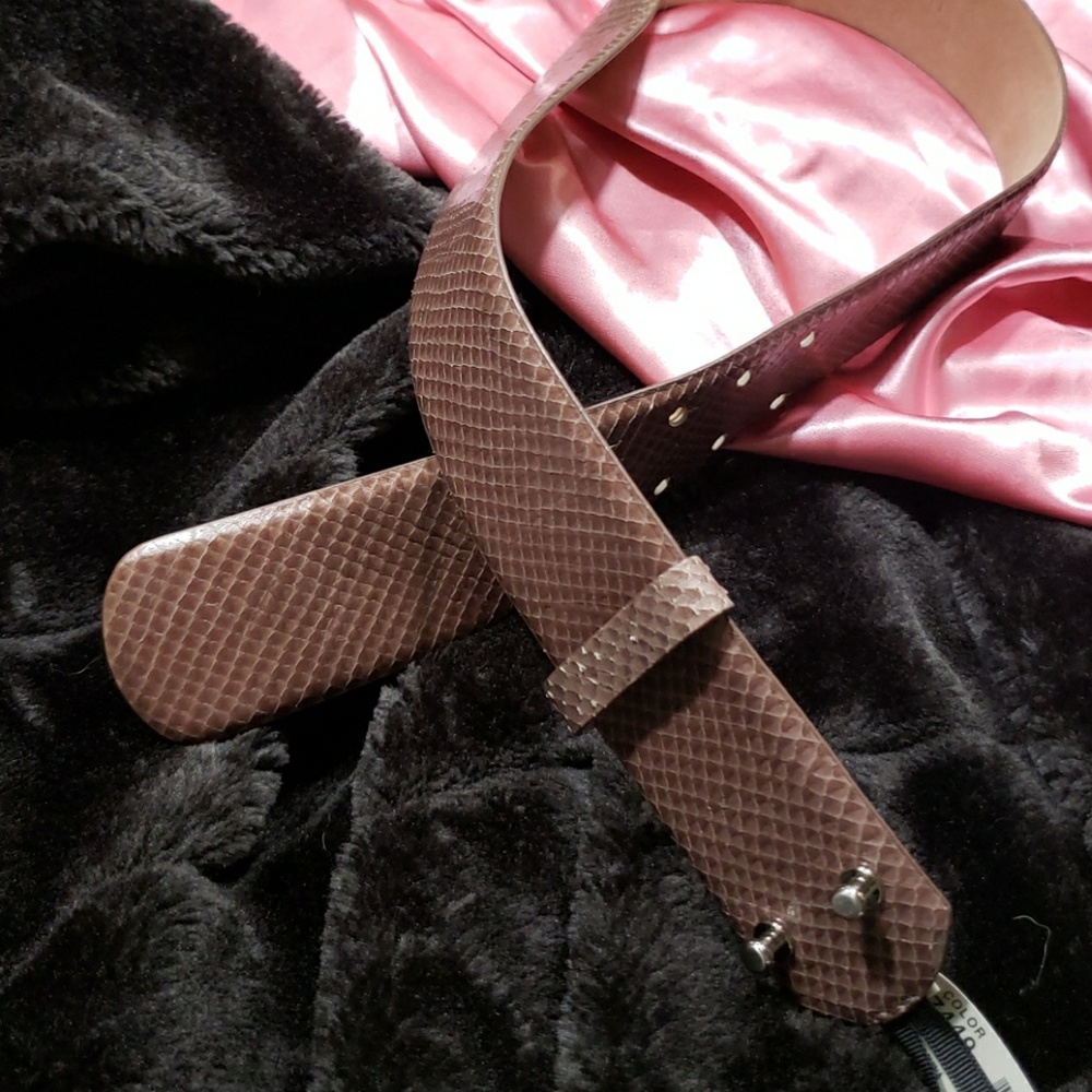 Ann Taylor snakeskin embossed leather belt NWT